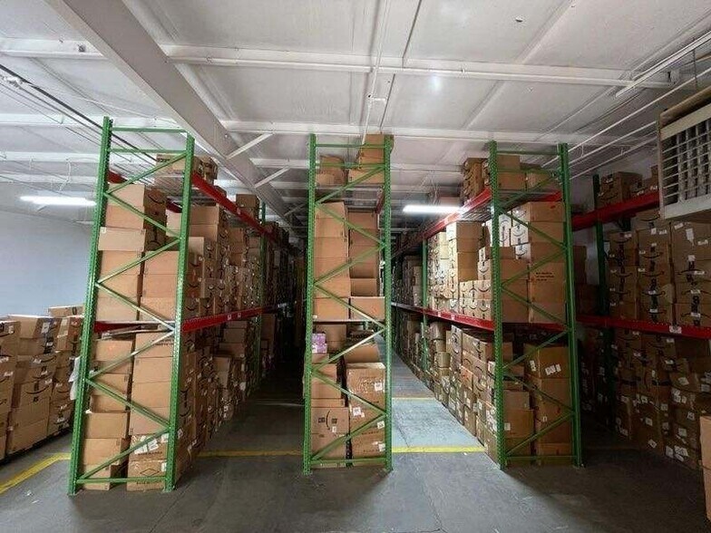 More Photos Of 1420 Redi Rd, Cumming Warehouse For Lease