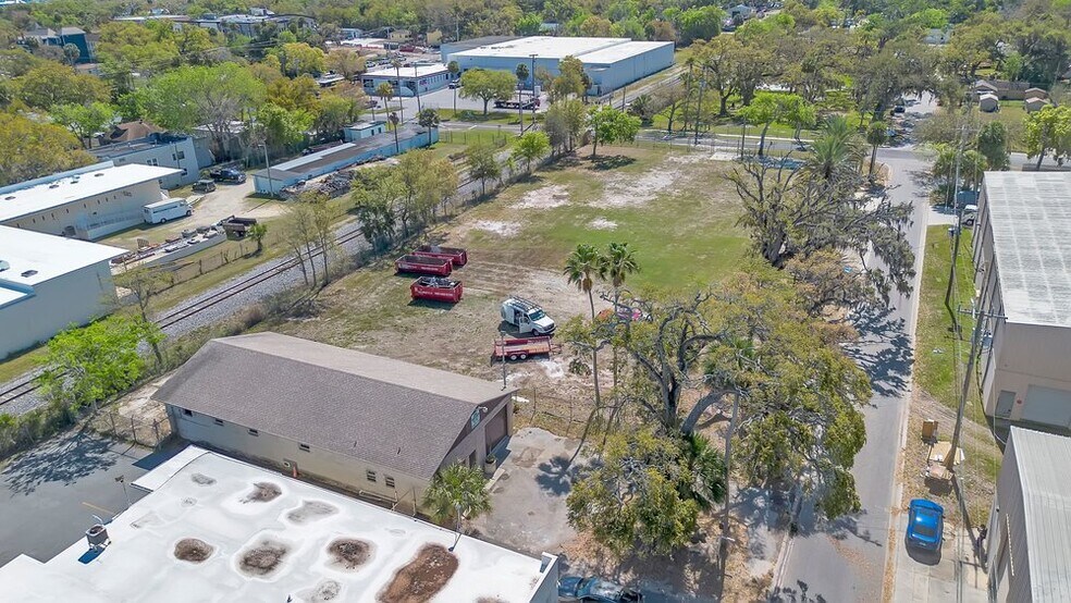 More Photos Of 327 Marion St, Daytona Beach Warehouse For Sale