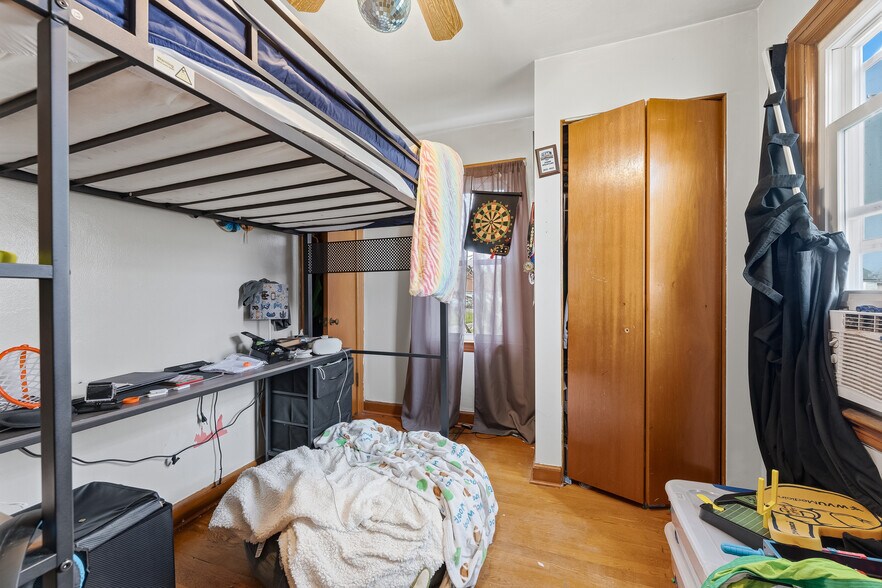 More Photos Of 1042 Morgantown Ave, Fairmont Specialty For Sale