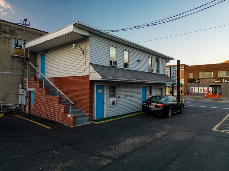More Photos Of 5311 Maccorkle Ave SE, Charleston Hotel For Sale