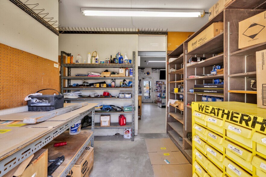 More Photos Of 2476 Stirrup Rd, Borrego Springs General Retail For Sale