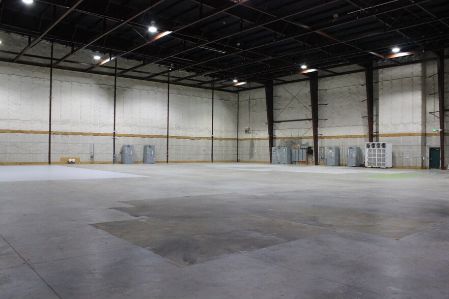 More Photos Of 110 Thompson Rd, Hiram Unknown For Lease