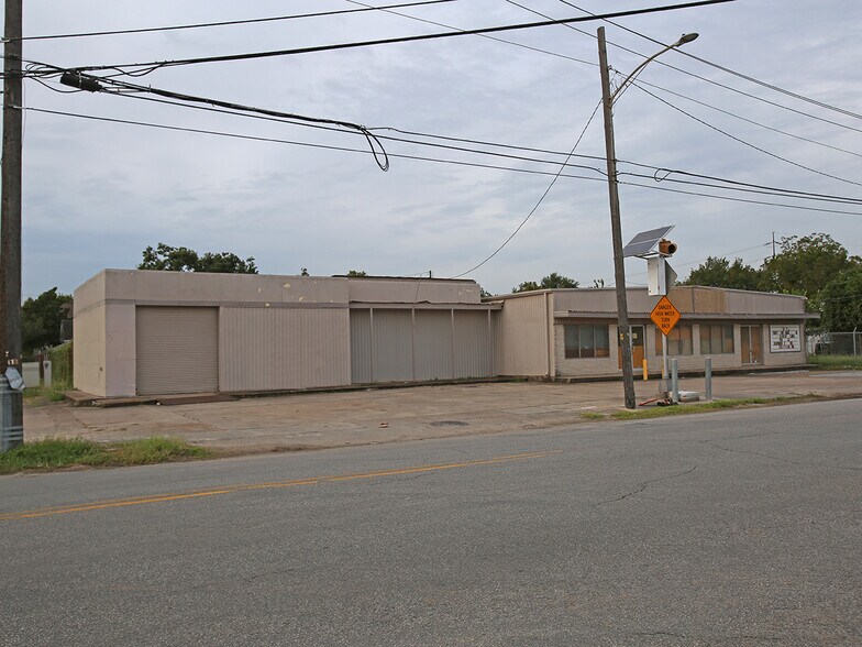 More Photos Of 3710 Polk St, Houston General Retail For Sale