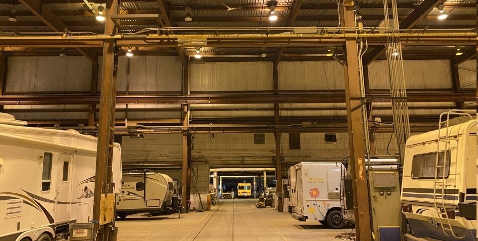 More Photos Of 7 Everett Ln, Windsor Warehouse For Sale