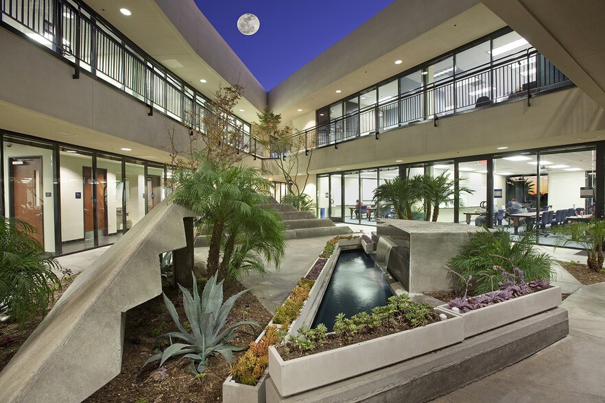 More Photos Of 660 Bay Blvd, Chula Vista Office For Lease