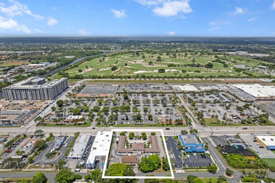 More Photos Of 7800 S Dixie Hwy, West Palm Beach Hotel For Sale