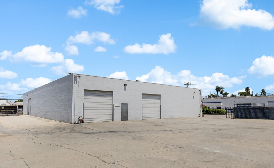 More Photos Of 12300 Denholm Dr, El Monte Warehouse For Sale