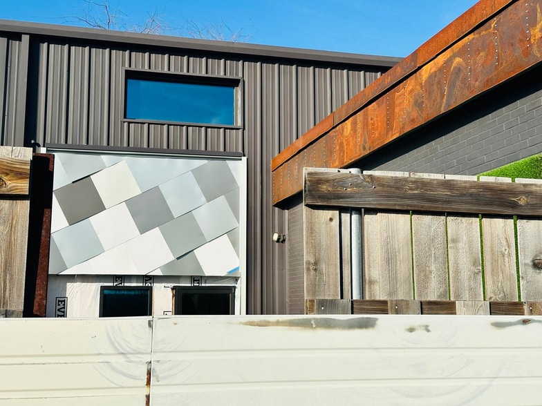 More Photos Of 6557 Baker Blvd, Richland Hills Flex For Sale