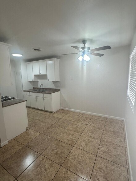More Photos Of 4121 E Moreland St, Phoenix Apartments For Sale