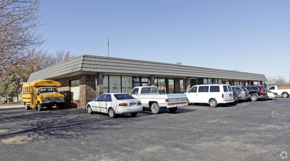 More Photos Of 1501-1511 N Rockwell Ave, Oklahoma City Storefront Retail Office For Lease