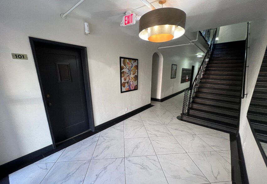 More Photos Of 1152 E 1st St, Long Beach Apartments For Sale