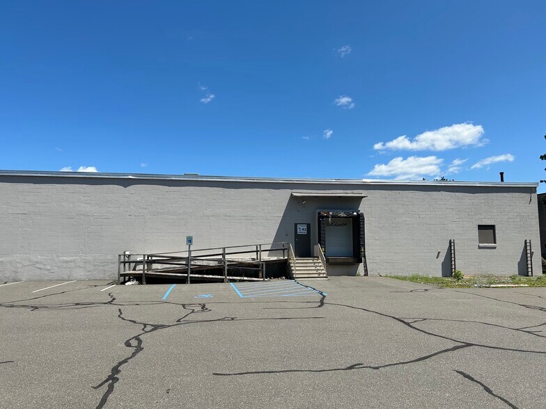 Primary Photo Of 42 Karner Rd, Albany Light Distribution For Lease