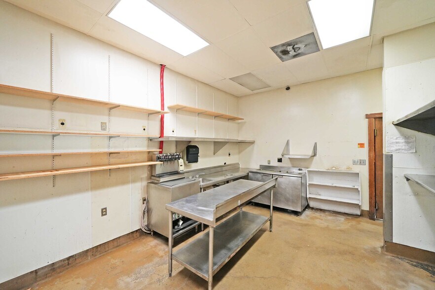 More Photos Of 1406 N 1st St, Yakima Restaurant For Sale