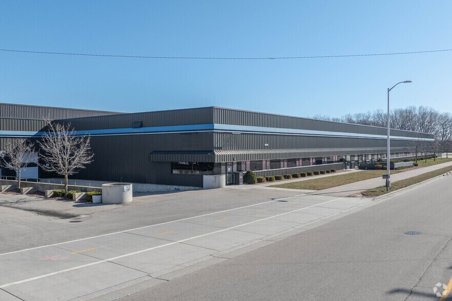 Primary Photo Of 801-829 Janesville Ave, Fort Atkinson Manufacturing For Sale