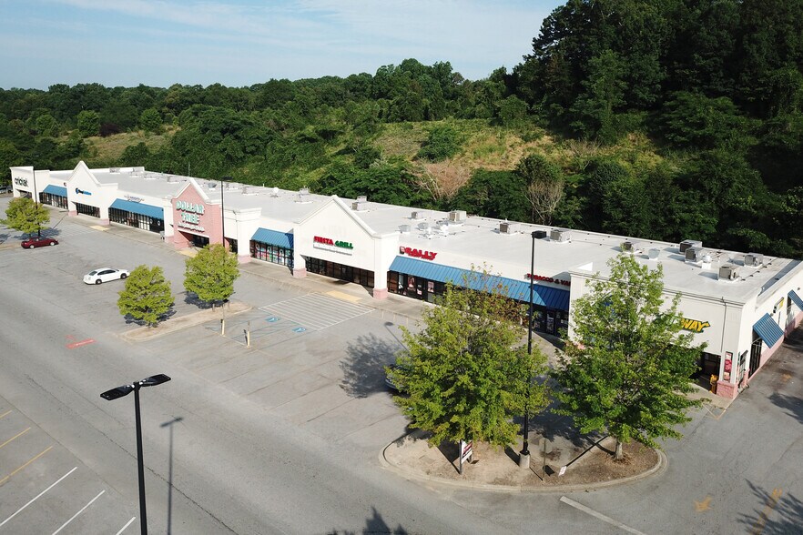 More Photos Of 1280 Eighteen Mile Rd, Central Storefront For Lease