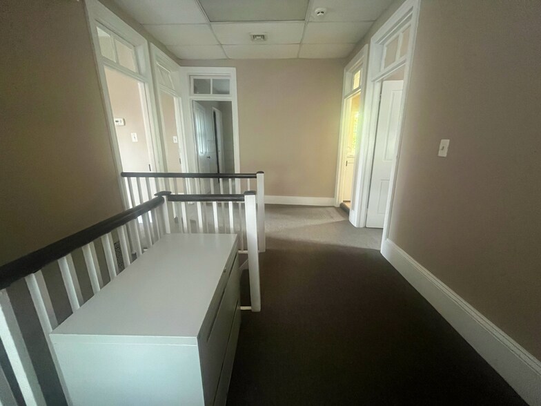 More Photos Of 101 Farnsworth Ave, Bordentown Office For Sale