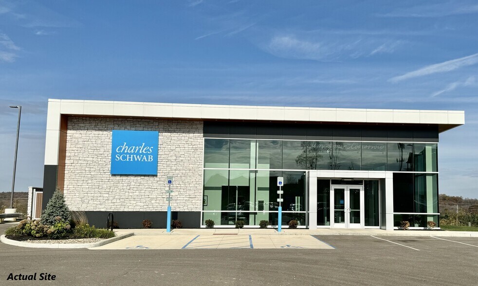 More Photos Of 4141 Heritage Center Dr, Copley Freestanding For Sale