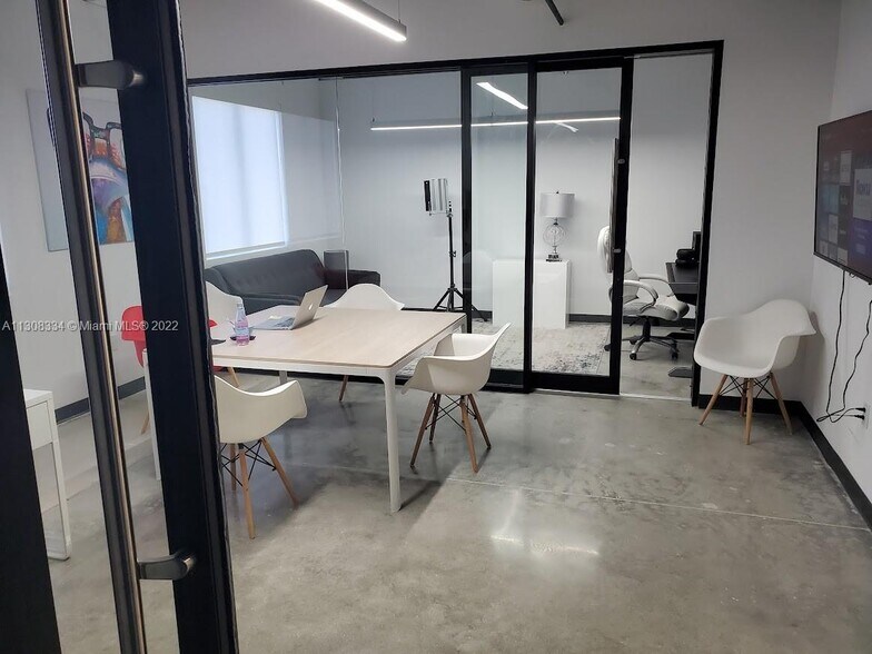 More Photos Of 2017 NW 135th Ave, Miami Light Distribution For Lease
