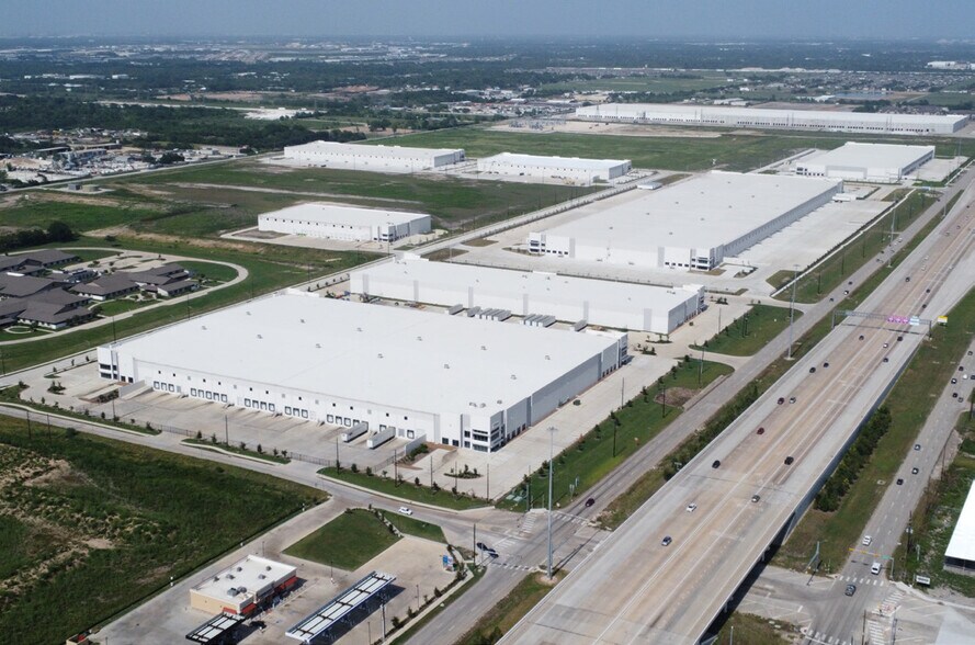 More Photos Of Sam Houston Pky, Houston Unknown For Lease