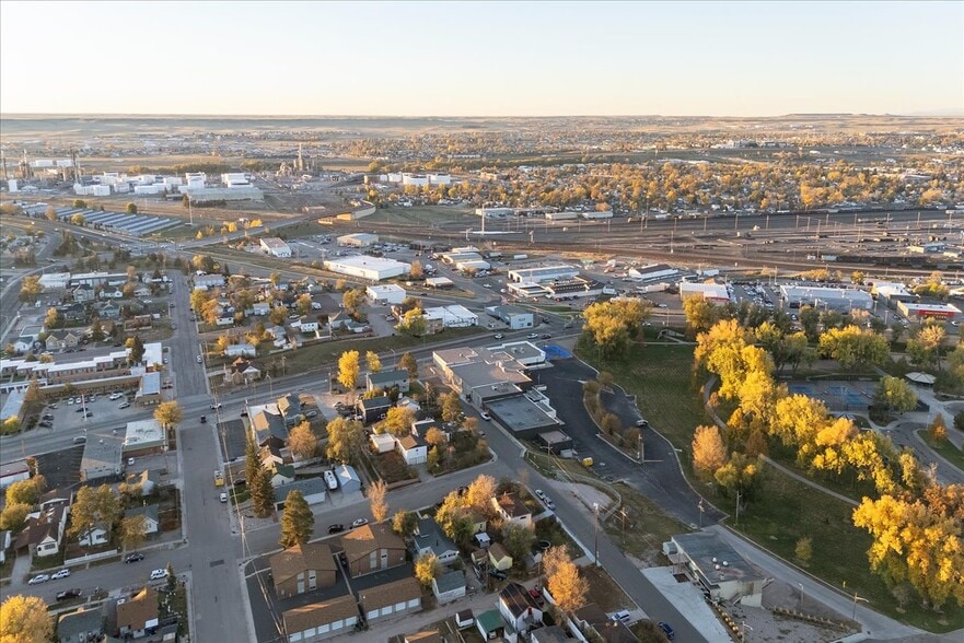 More Photos Of 1426 E Lincolnway, Cheyenne Sports And Entertainment For Sale