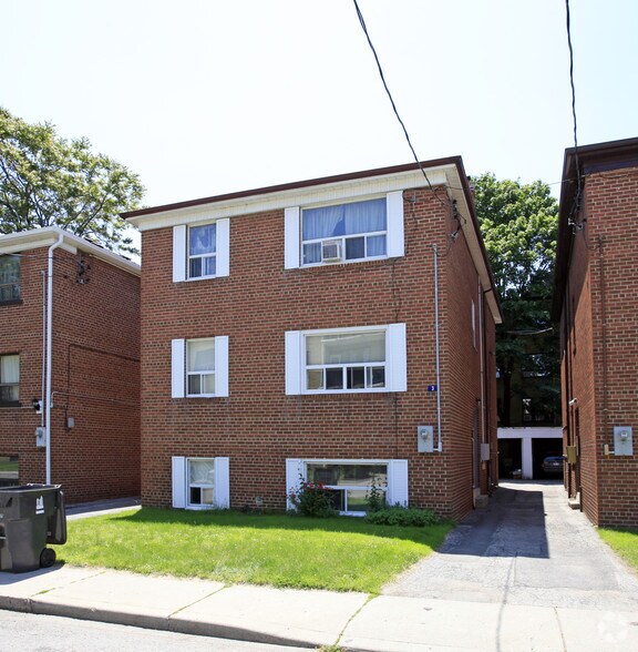 More Photos Of 3 Bater Ave, Toronto Apartments For Sale