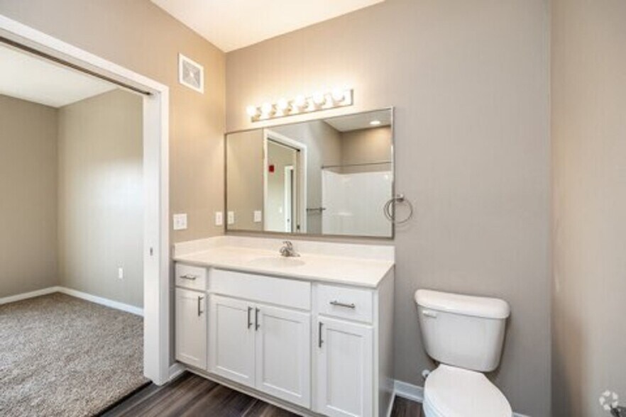 More Photos Of 320 W 3rd St N, Newton Apartments For Sale