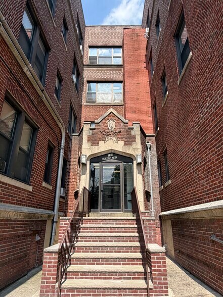 More Photos Of 130 Grand Ave, Englewood Apartments For Sale
