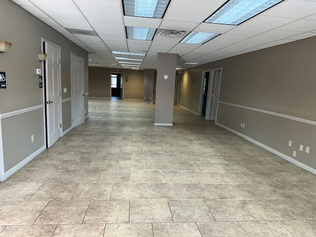 More Photos Of 12523-12697 New Brittany Blvd, Fort Myers Unknown For Lease