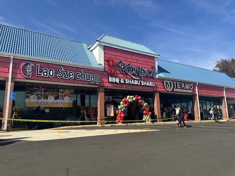 More Photos Of 5150 Buford Hwy NE, Doraville Storefront For Lease