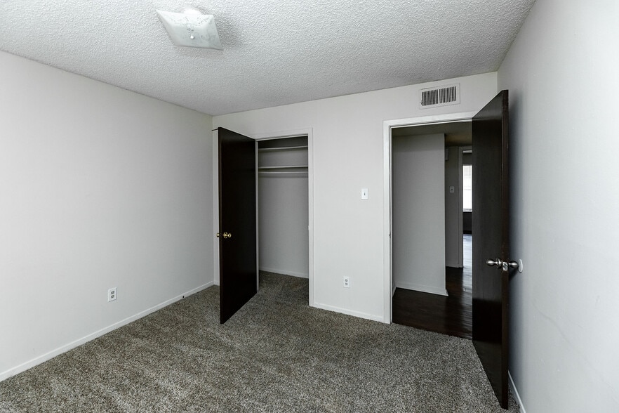 More Photos Of 634 Brister St, Memphis Apartments For Sale