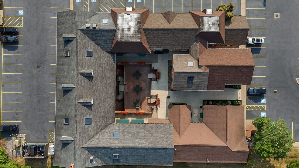 More Photos Of 4476 Main St, Amherst Loft Creative Space For Lease