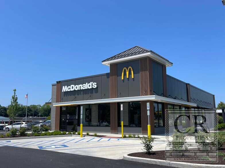 More Photos Of 2555-2605 South Rd, Poughkeepsie Unknown For Lease