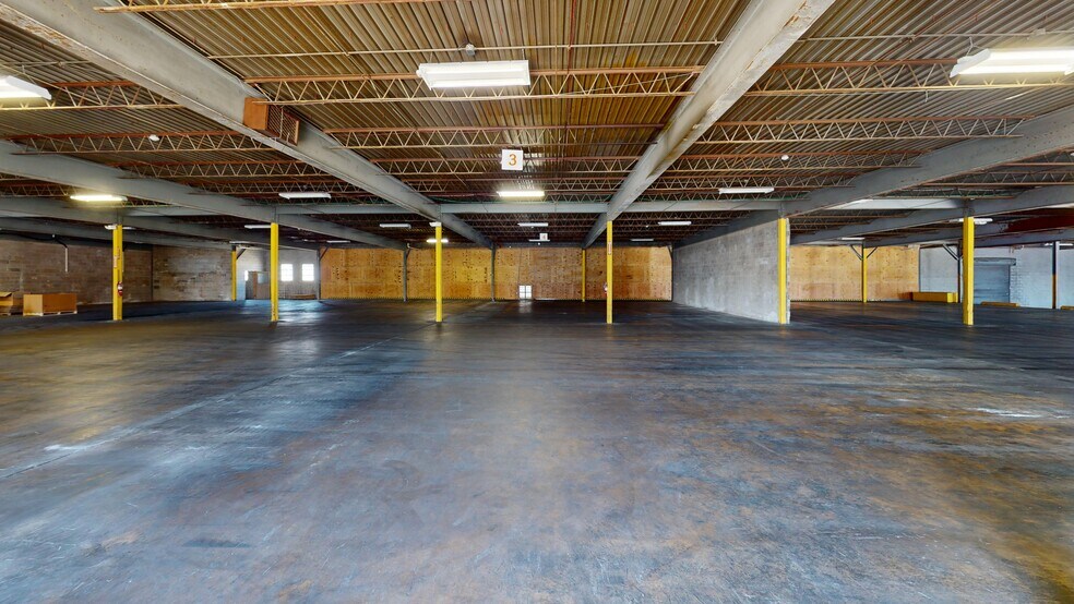 More Photos Of 1570 N Olden Ave, Ewing Light Distribution For Sale