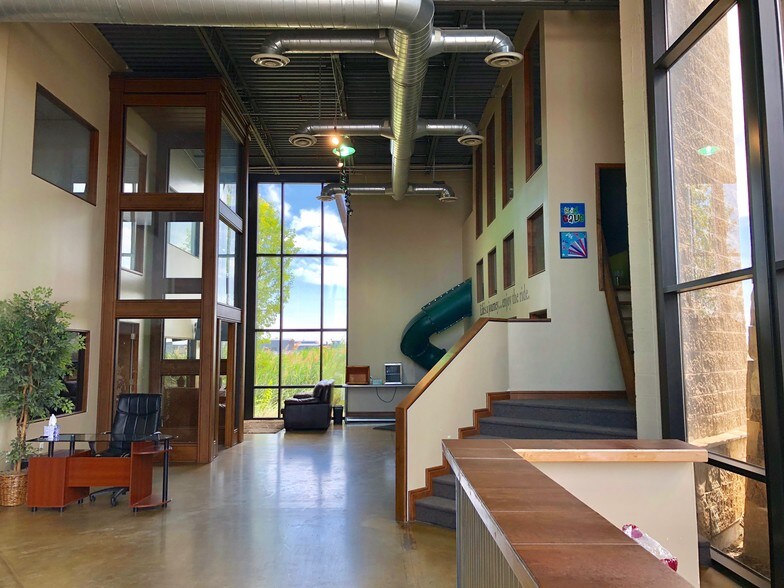 More Photos Of 847 North Pointe Cir, North Salt Lake Showroom For Sale