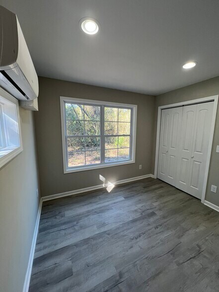 More Photos Of 4329 Live Oak Rd, Dalzell Specialty For Sale
