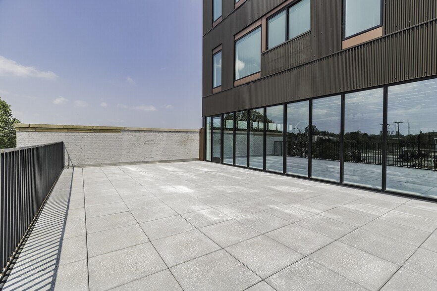 More Photos Of 202 E Emma Ave, Springdale Apartments For Lease