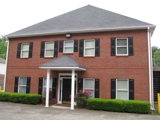 More Photos Of 911 N Tennessee St, Cartersville Office For Lease