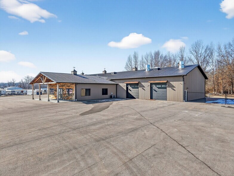 More Photos Of 1834 Outer Hwy 61 hwy, Moscow Mills Flex For Sale