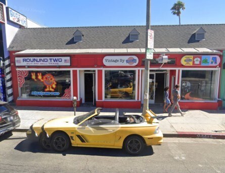 Primary Photo Of 7320 1/2 Melrose Ave, Los Angeles Storefront For Lease