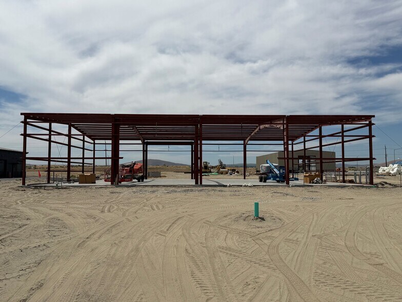 More Photos Of 2605 Robertson Dr, Richland Industrial For Lease