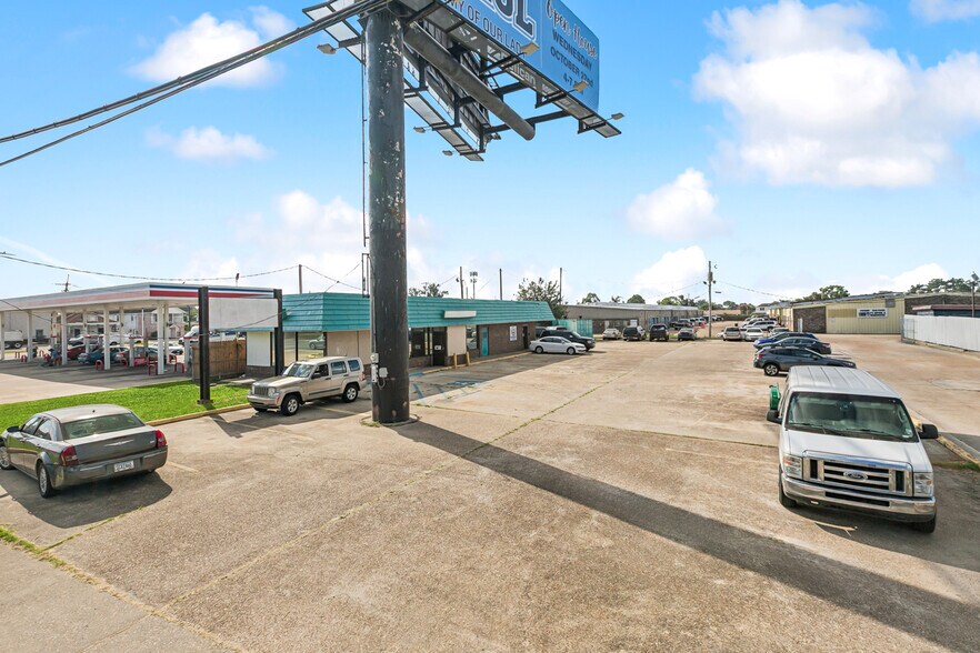 More Photos Of 6241 Westbank Expy, Marrero Restaurant For Sale