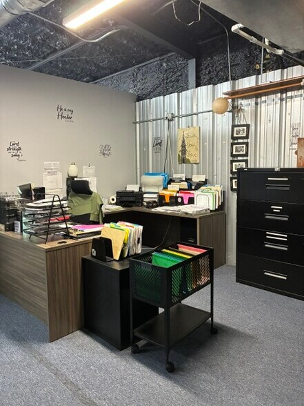 More Photos Of 19059 State Highway 274, Kemp Warehouse For Sale