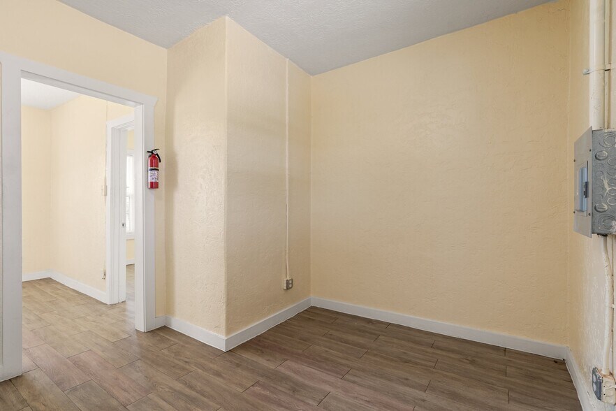 More Photos Of 8221 Brumblay St, Houston Multifamily For Sale