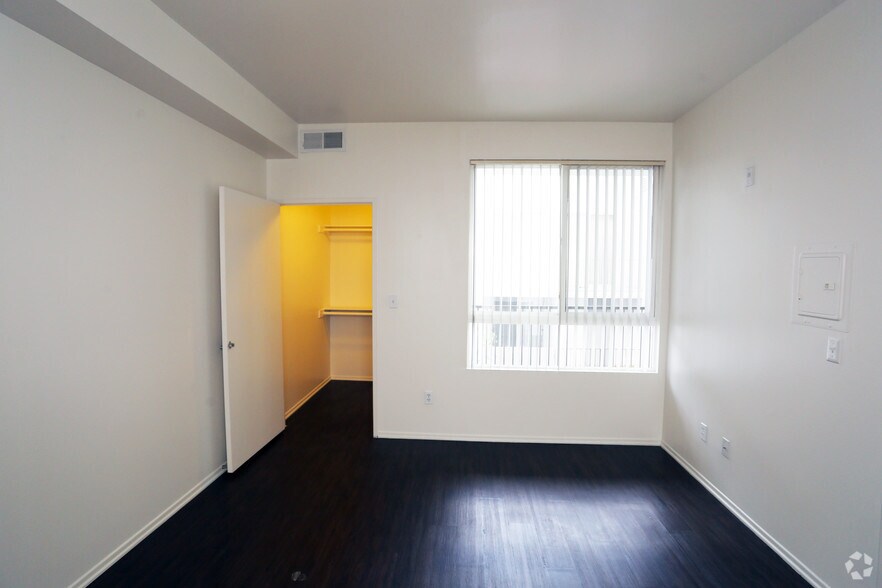 More Photos Of 401 S La Fayette Park Pl, Los Angeles Apartments For Sale