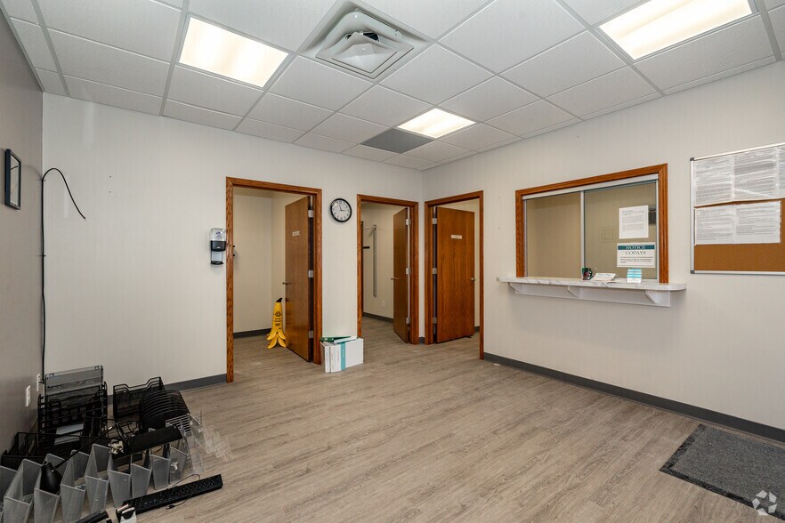 More Photos Of 108-114 S Main St, Hillsboro General Retail For Sale