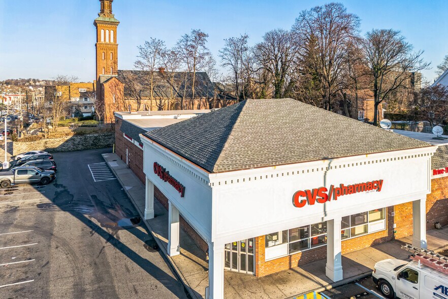 More Photos Of 1125 Bay St, Staten Island Drugstore For Sale