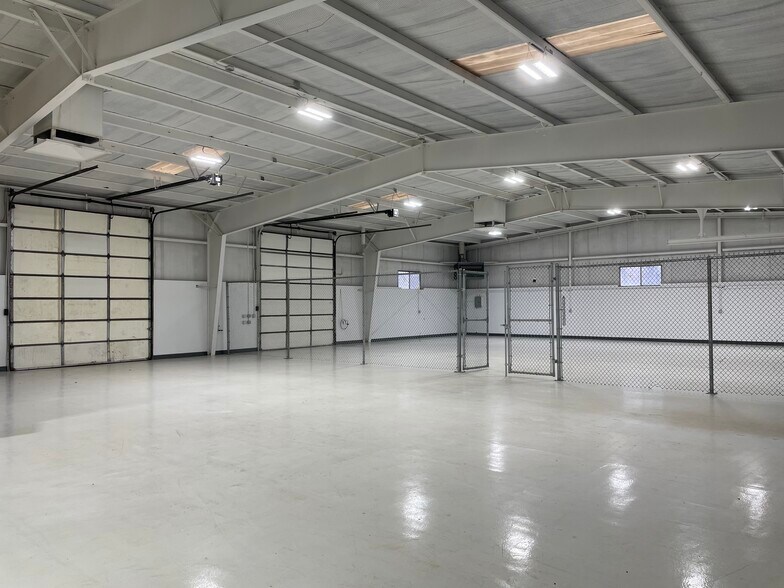 More Photos Of 7307 W 6 W N Rd, Casper Warehouse For Lease