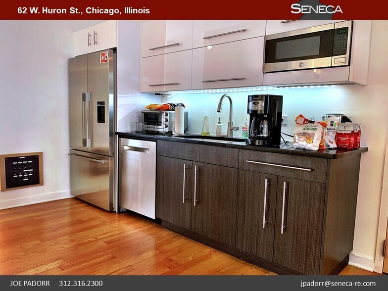 More Photos Of 62 W Huron St, Chicago Loft Creative Space For Sale