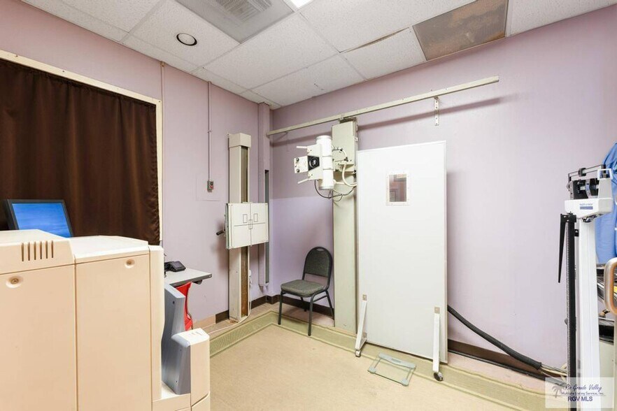 More Photos Of 908 Paredes Line Rd, Brownsville Rehabilitation Center For Lease