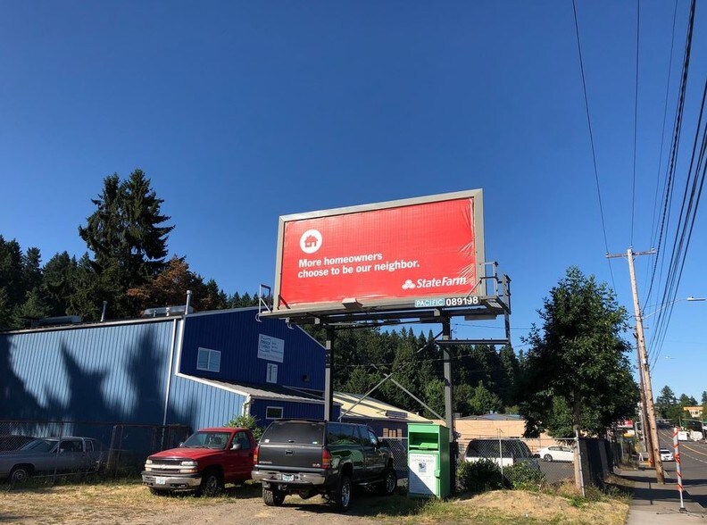 More Photos Of 8850 NE Sandy Blvd, Portland Auto Repair For Sale